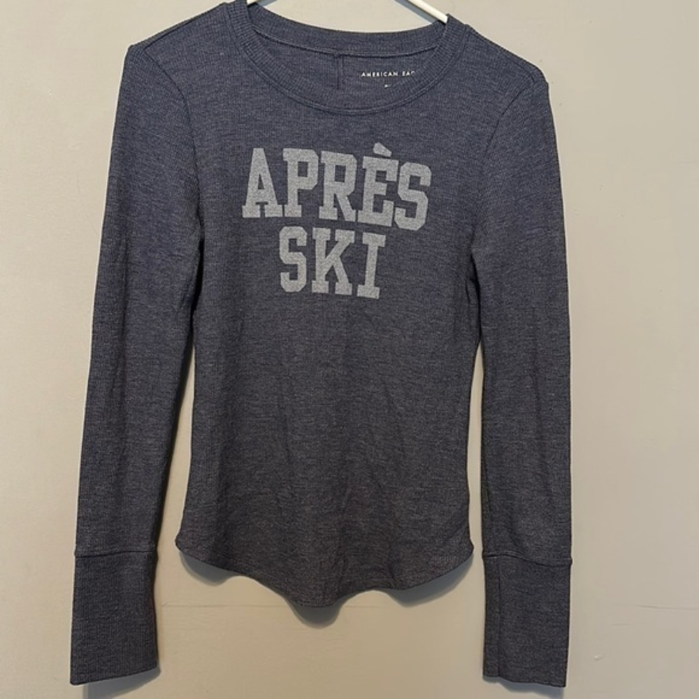 American Eagle long sleve‎